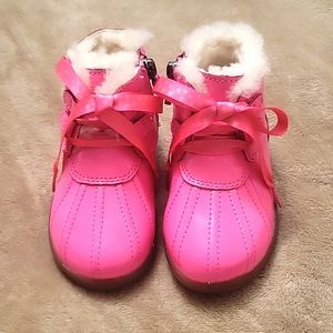 New toddler girl ugg boots